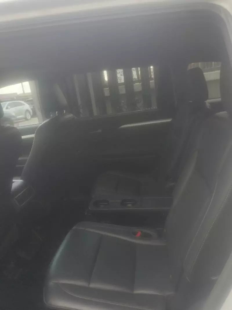 Toyota Highlander   - 2016