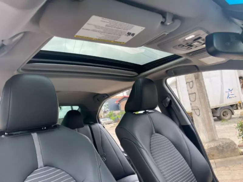 TOYOTA Camry   - 2018