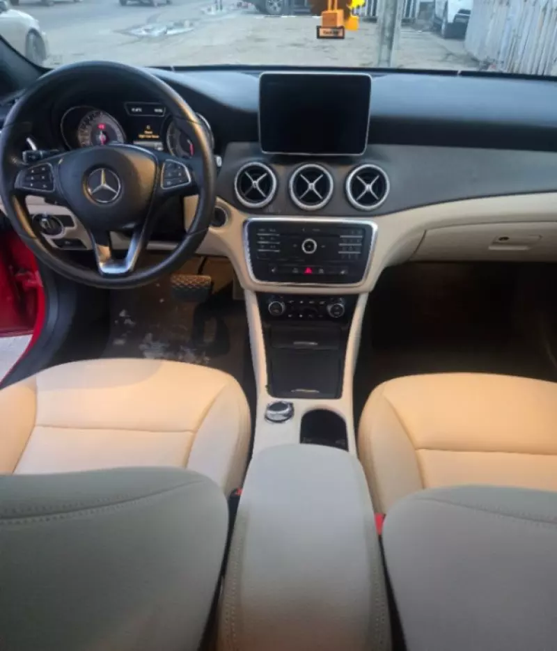 Mercedes-Benz CLA-Class   - 2015