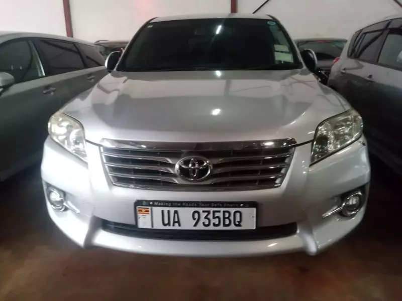 Toyota Vanguard    - 2010