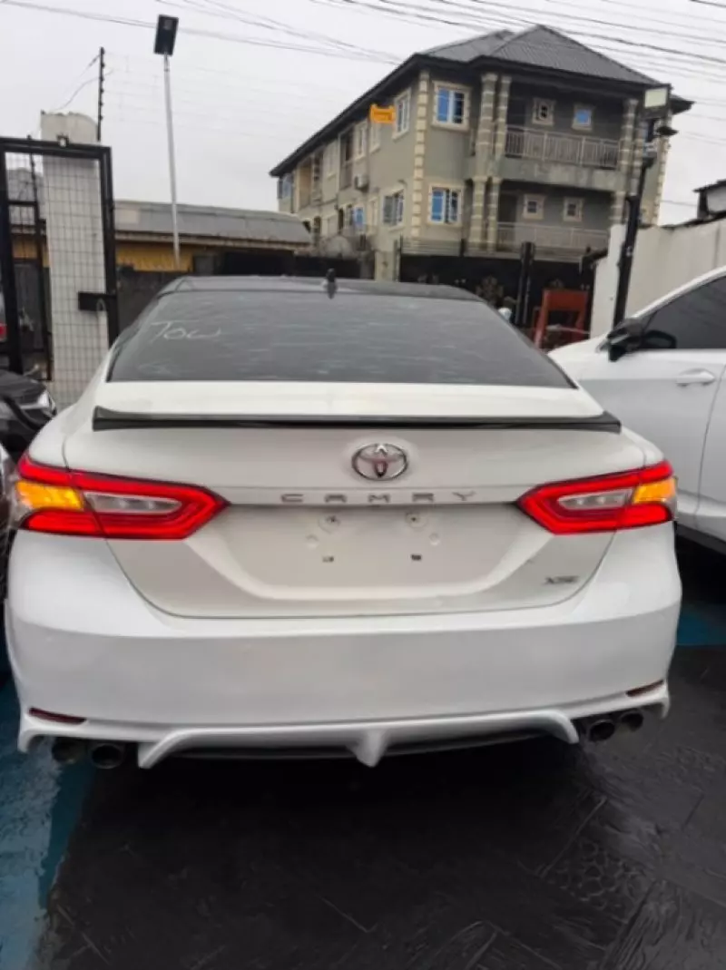 TOYOTA Camry   - 2019