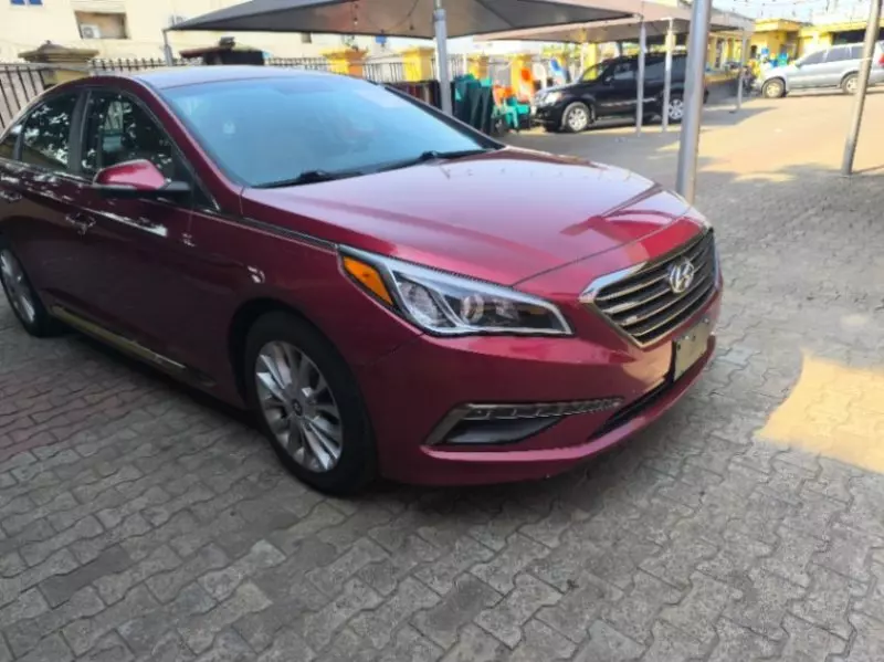 Hyundai Sonata   - 2015