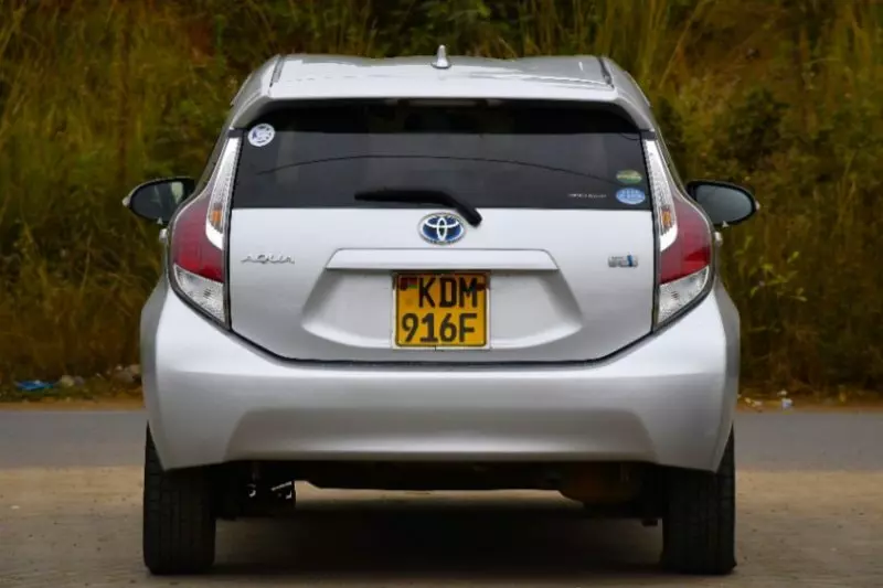 Toyota Aqua   - 2016