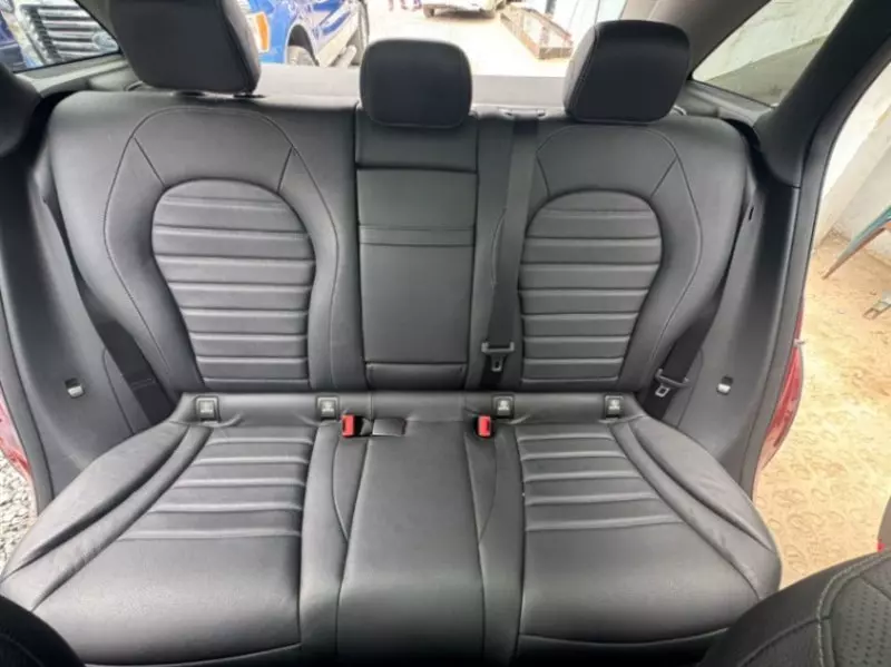 Mercedes-Benz GLC 300   - 2017