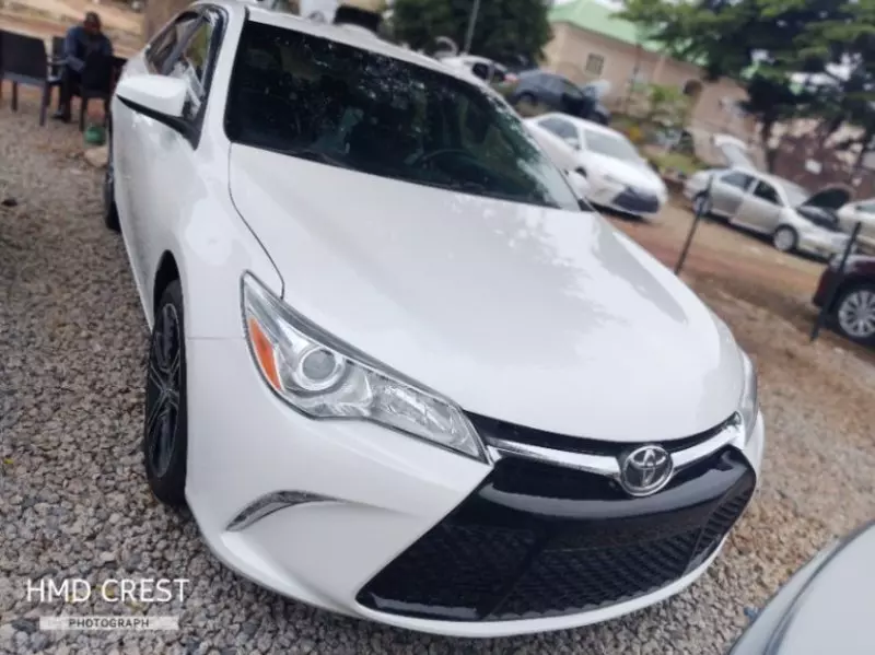 TOYOTA Camry   - 2016