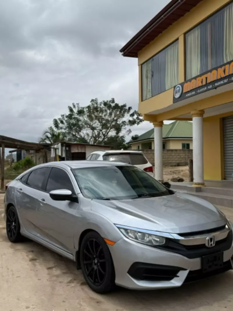 Honda Civic   - 2017