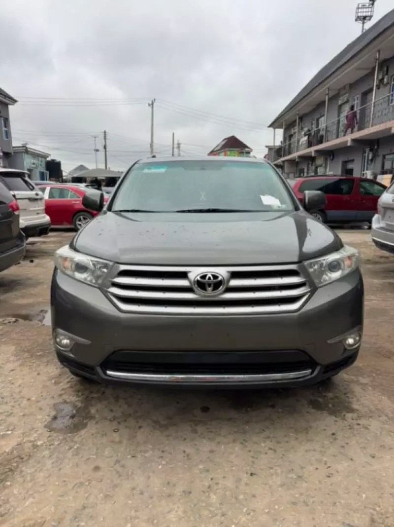 TOYOTA Highlander   - 2013