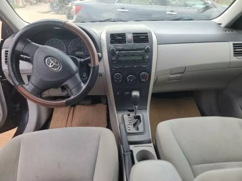 Toyota Corolla - 2011