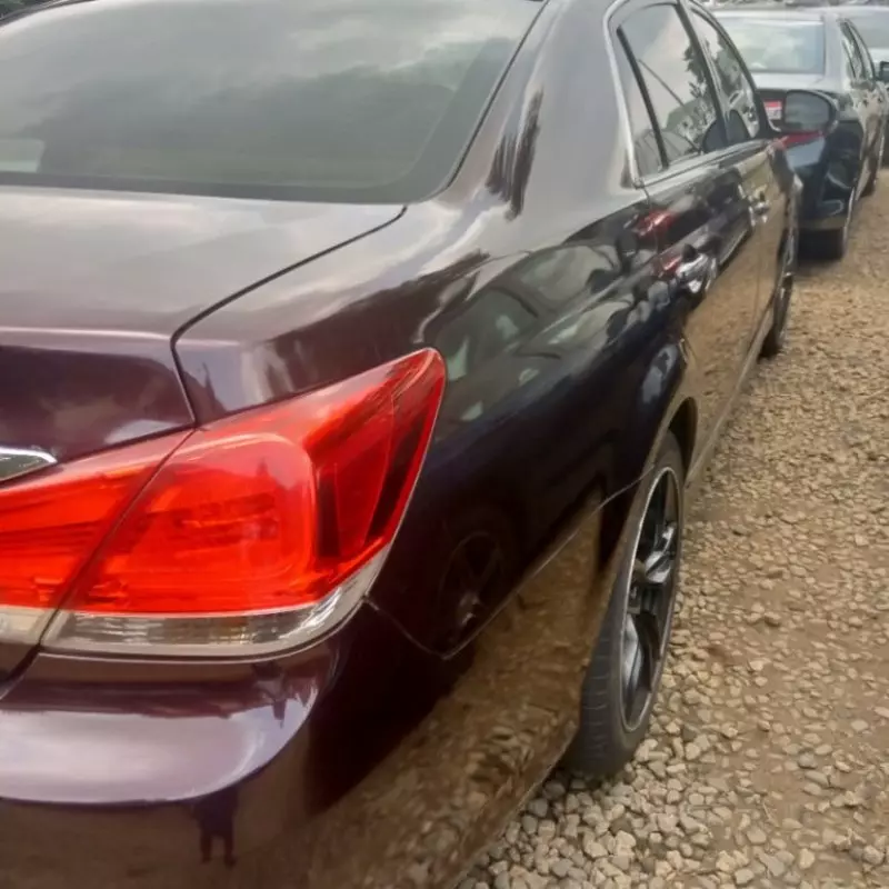 TOYOTA Avalon   - 2011