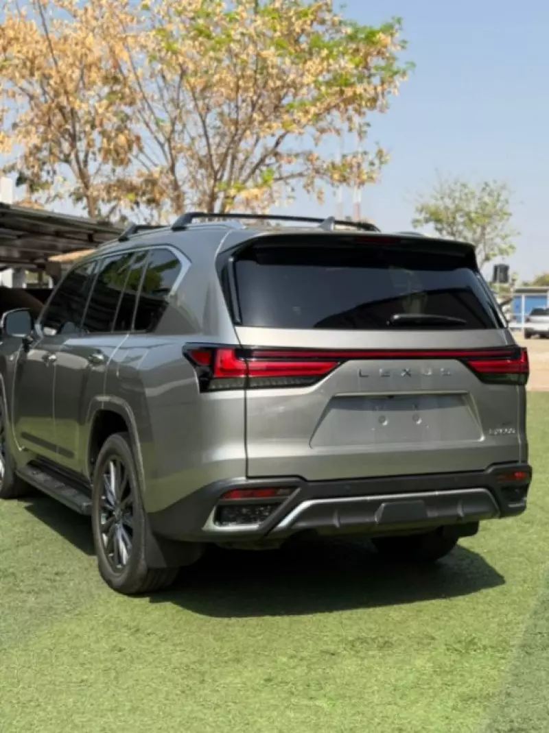 Lexus LX 600 - 2023