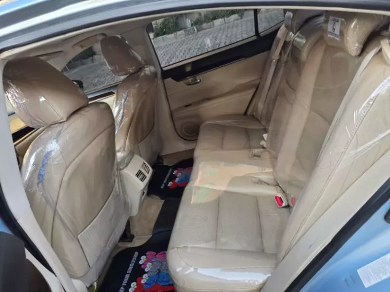 Lexus ES   - 2014