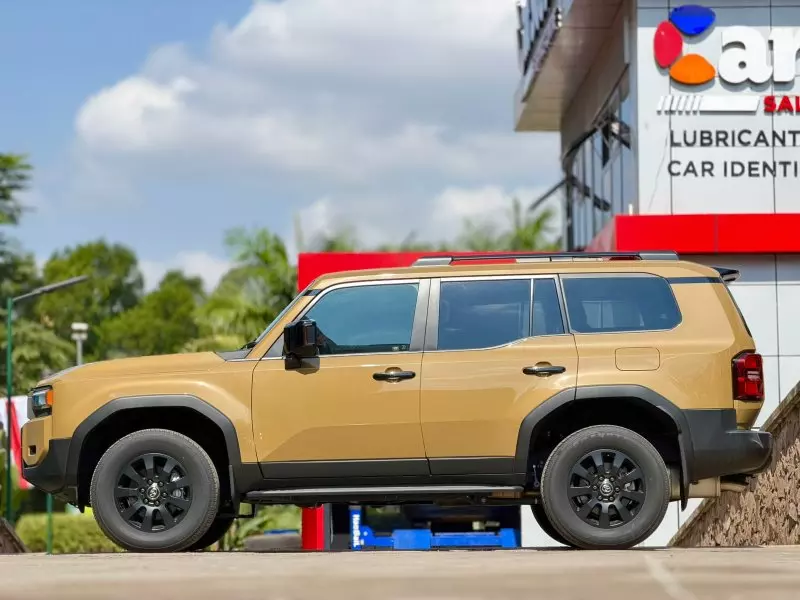 TOYOTA Landcruiser Prado   - 2024