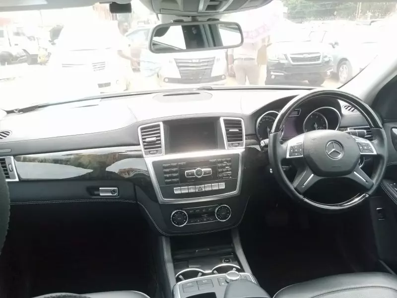 Mercedes-Benz ML 350 - 2012