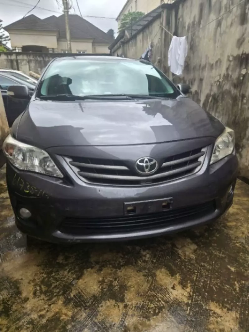 TOYOTA Corolla   - 2013