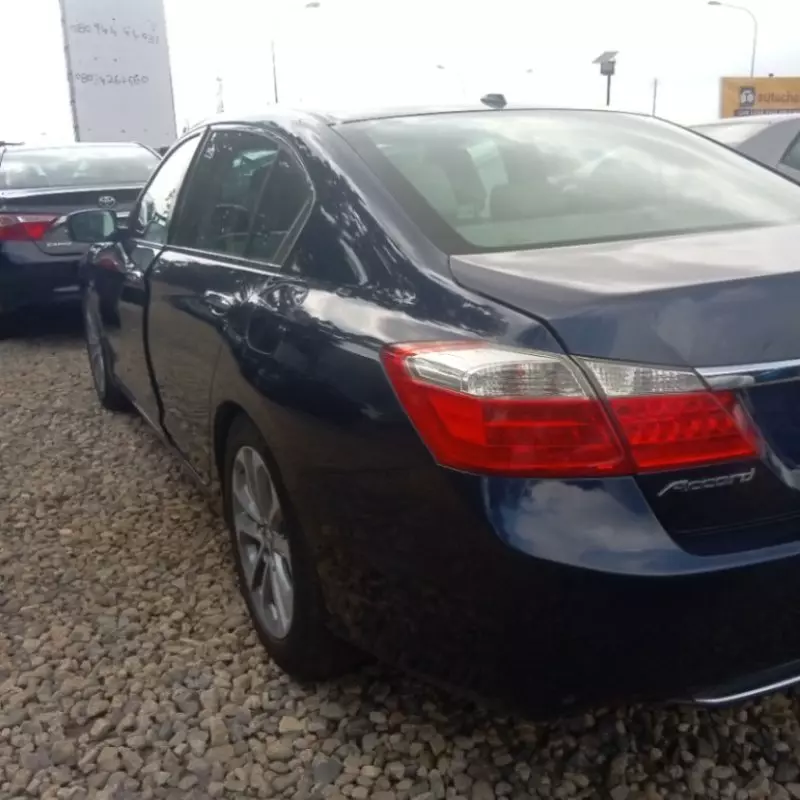 Honda Accord   - 2015