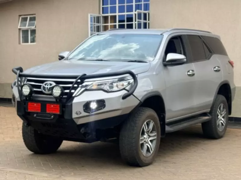 TOYOTA Fortuner   - 2019