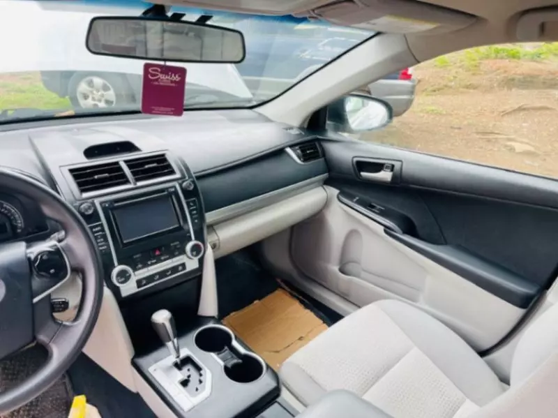 Toyota Camry   - 2012