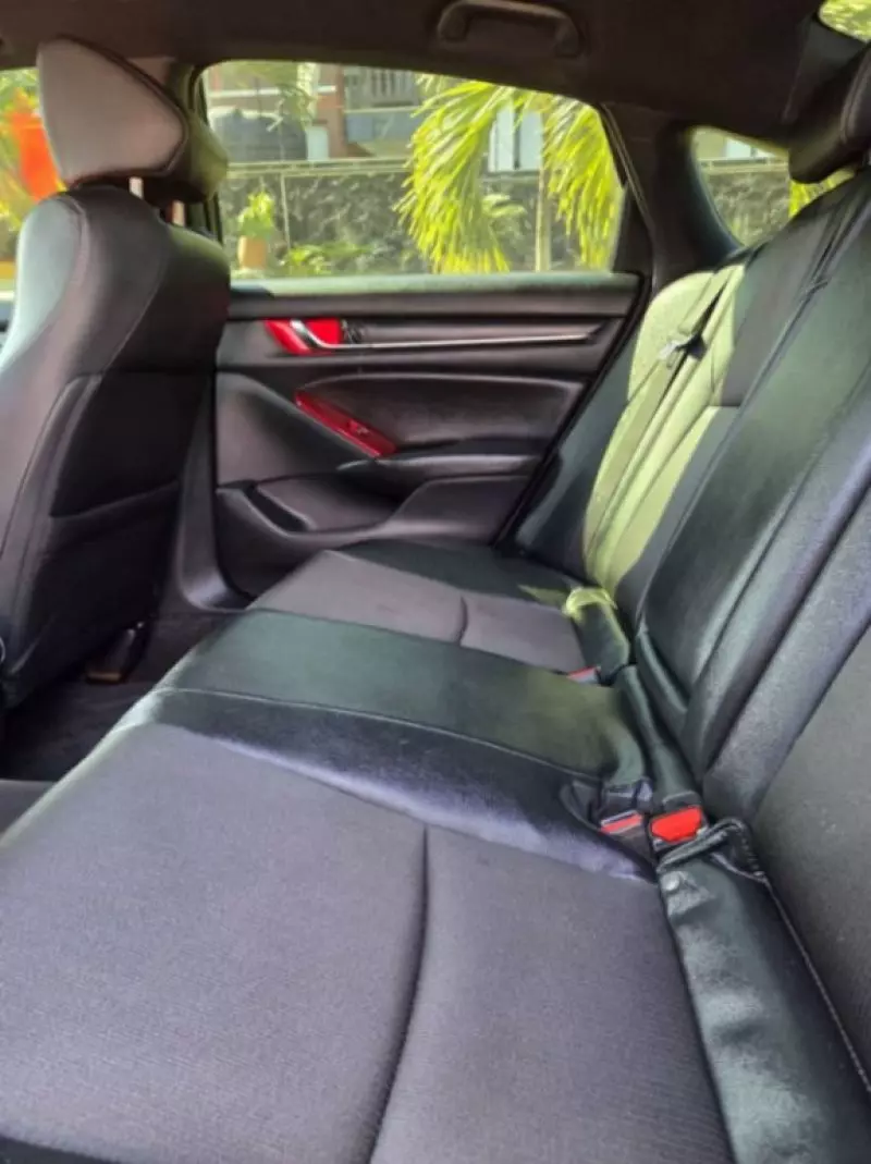 Honda Accord   - 2019