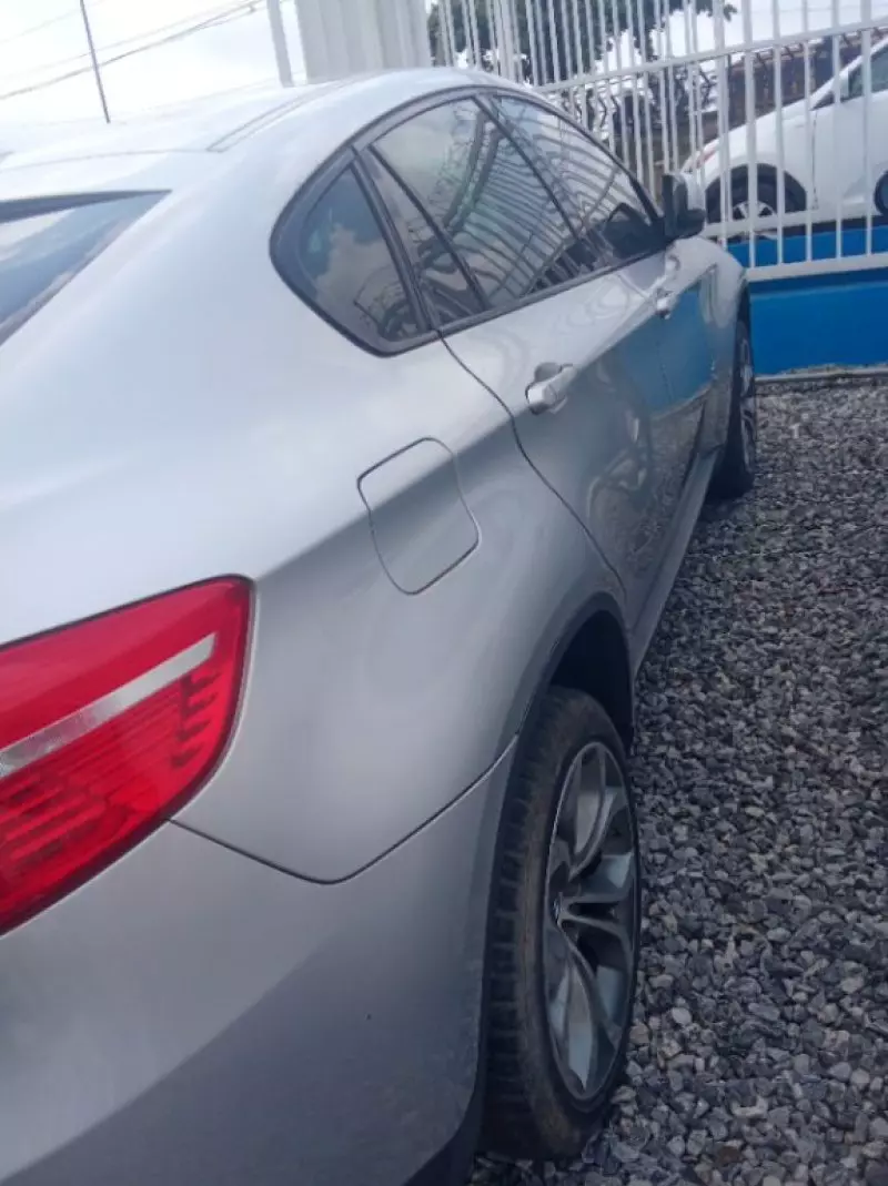 BMW X6   - 2012