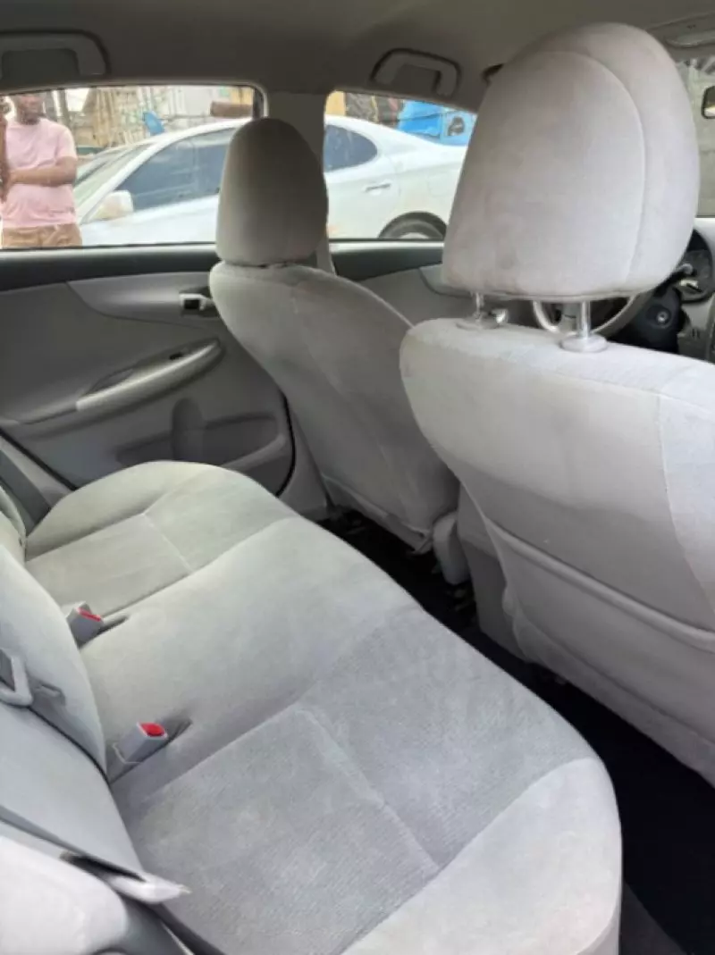 Toyota Corolla   - 2011