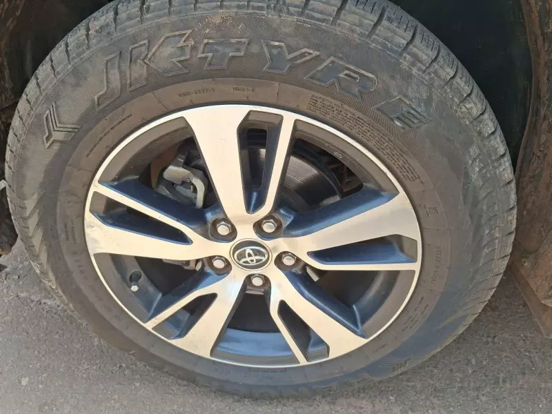 Toyota RAV 4   - 2018