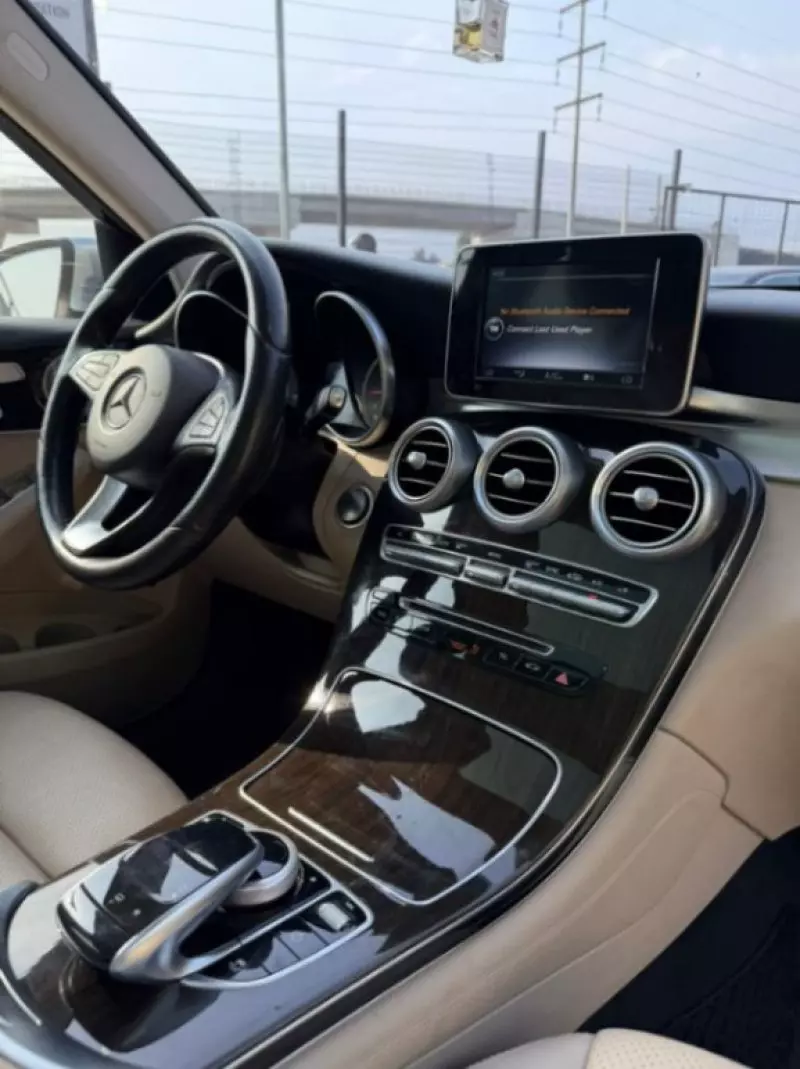 Mercedes-Benz GLC 300   - 2018