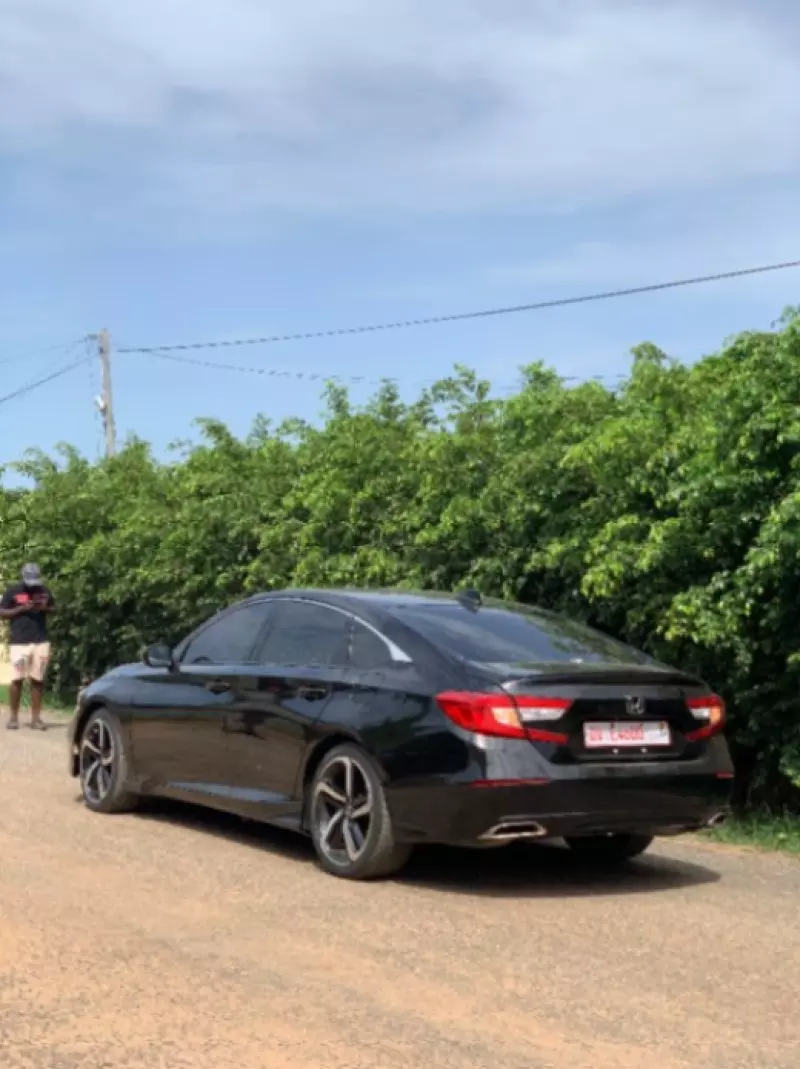 Honda Accord   - 2019
