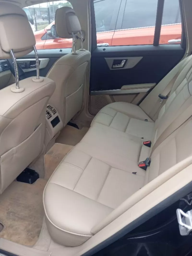 Mercedes-Benz GLK 300   - 2009