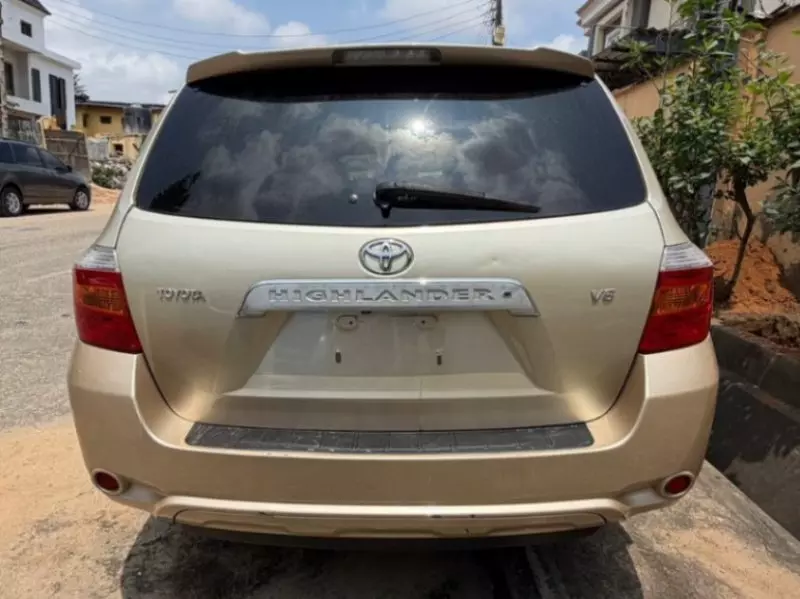 TOYOTA Highlander   - 2008
