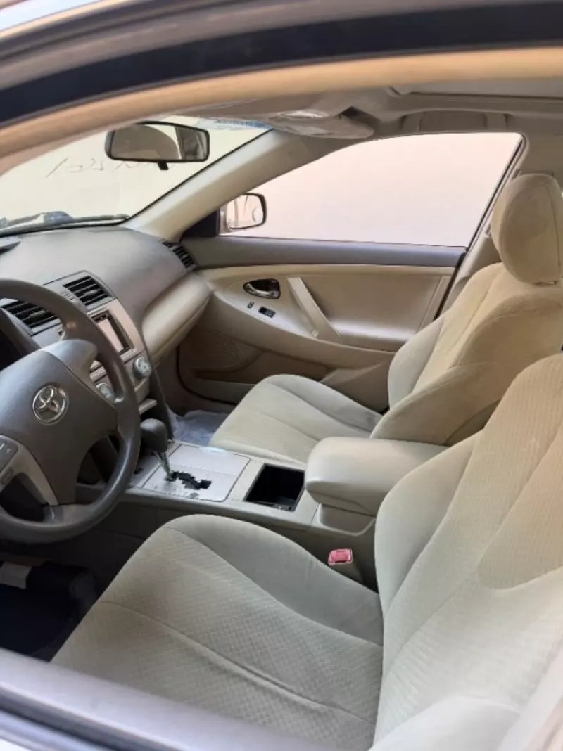 Toyota Camry   - 2009