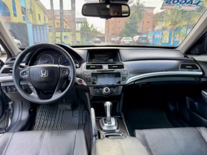 Honda Accord   - 2016