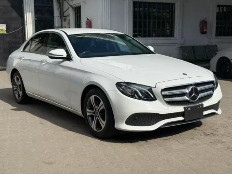 Mercedes-Benz E200   - 2018