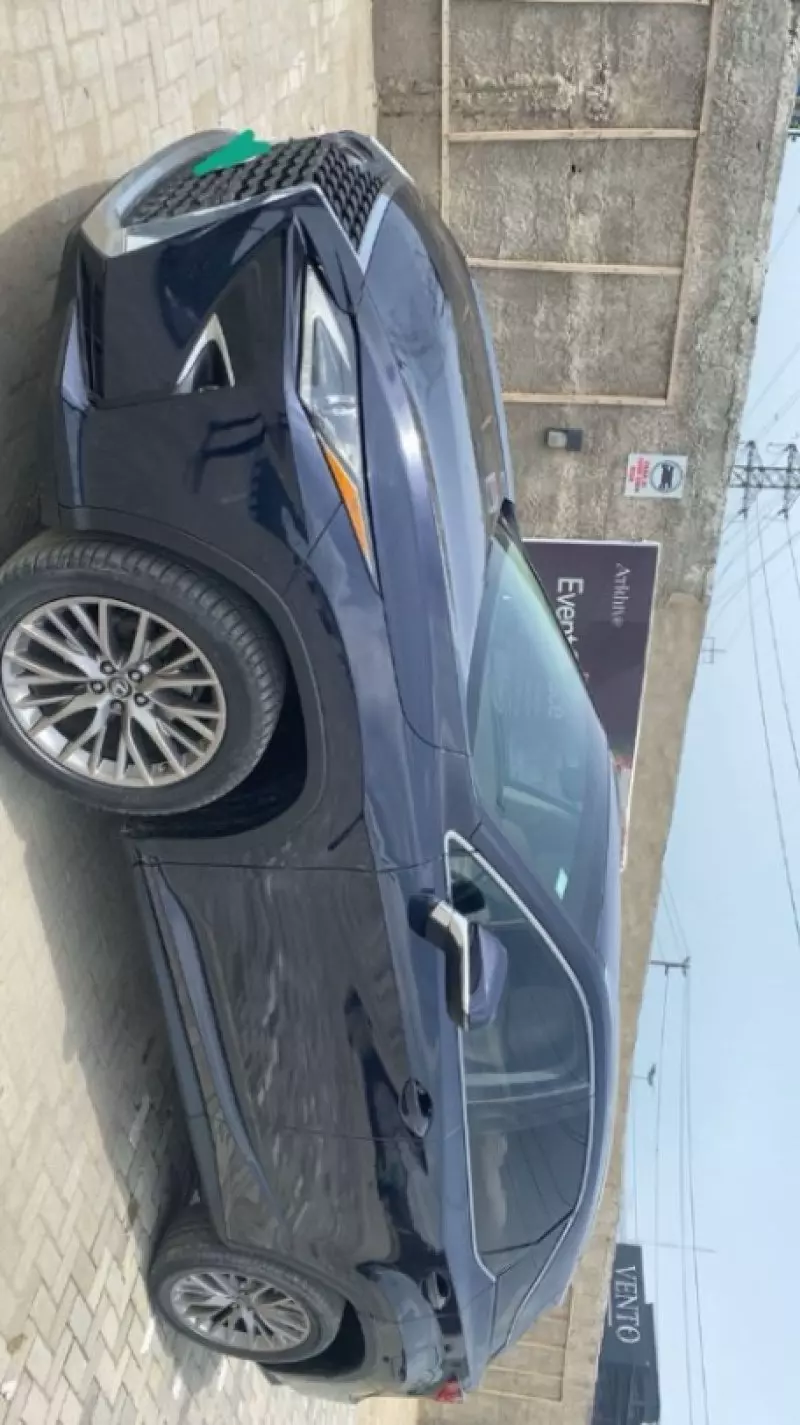 Toyota Lexus RX 350h   - 2017
