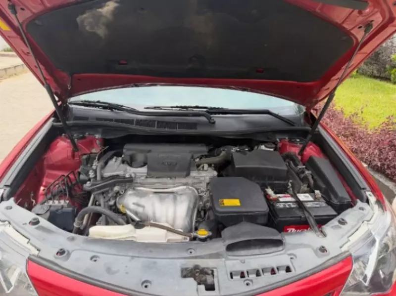 Toyota Camry   - 2014