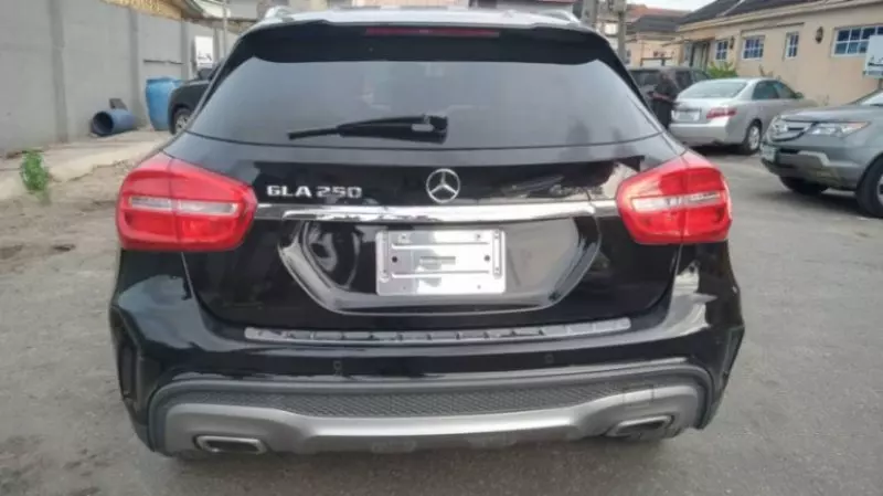 Mercedes-Benz GLA-Class   - 2015