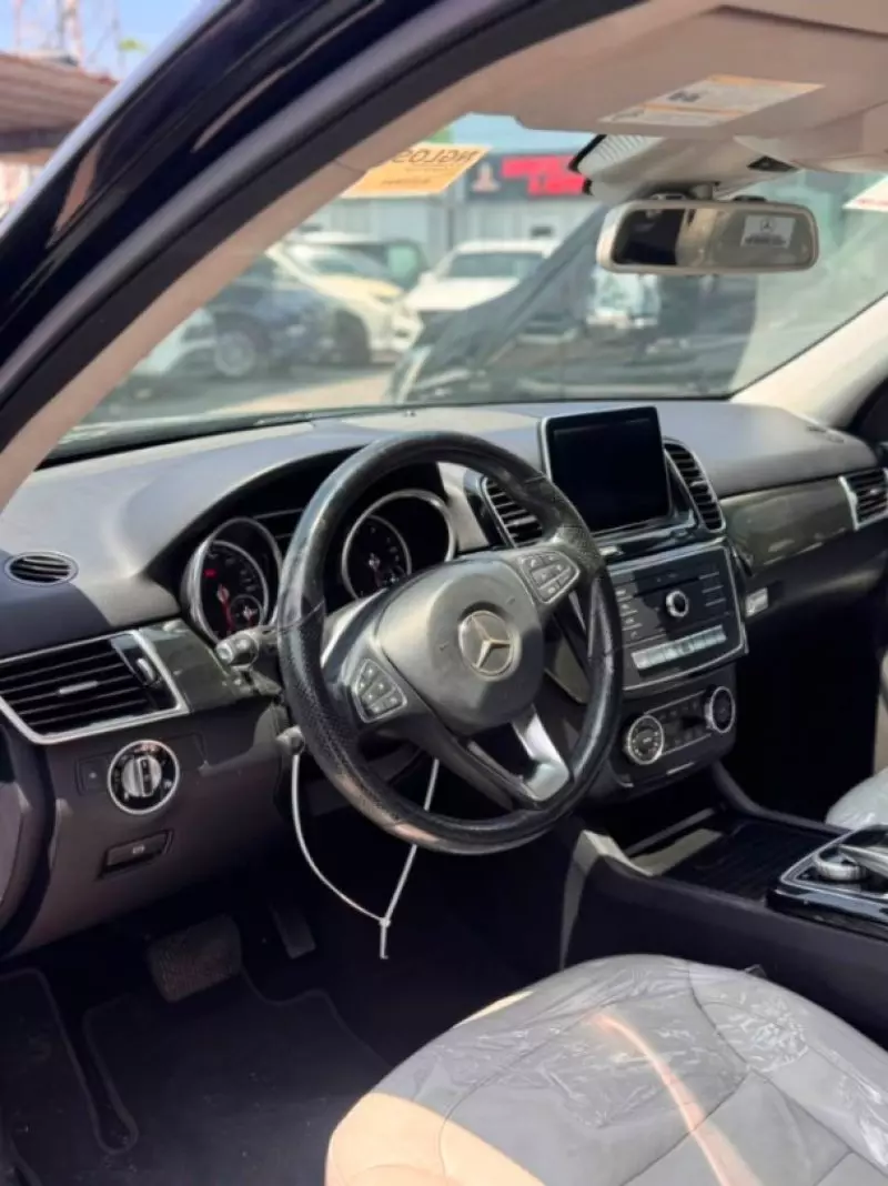 Mercedes-Benz GLE 350   - 2016