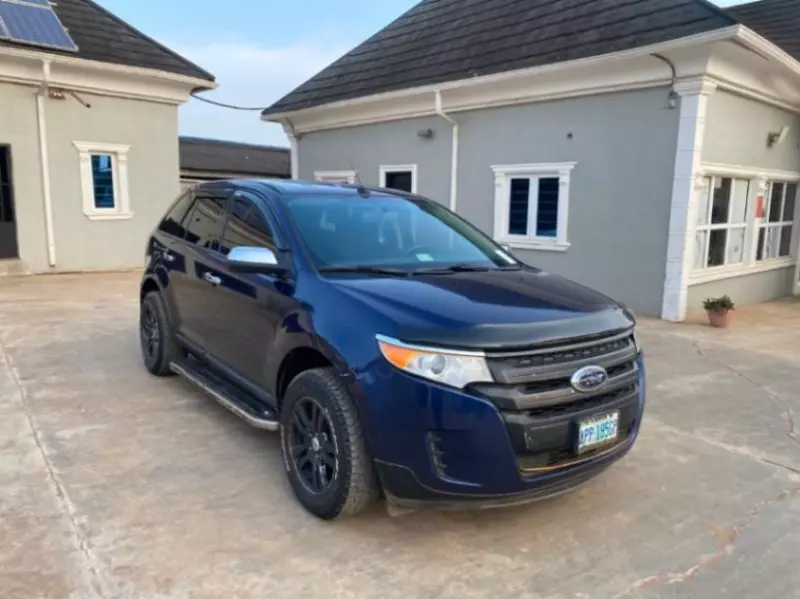 Ford Edge   - 2011
