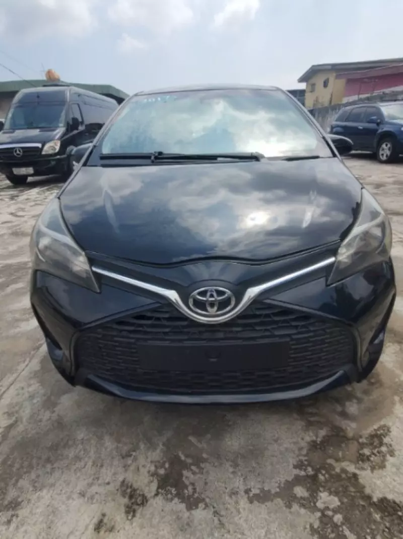 Toyota Yaris   - 2017