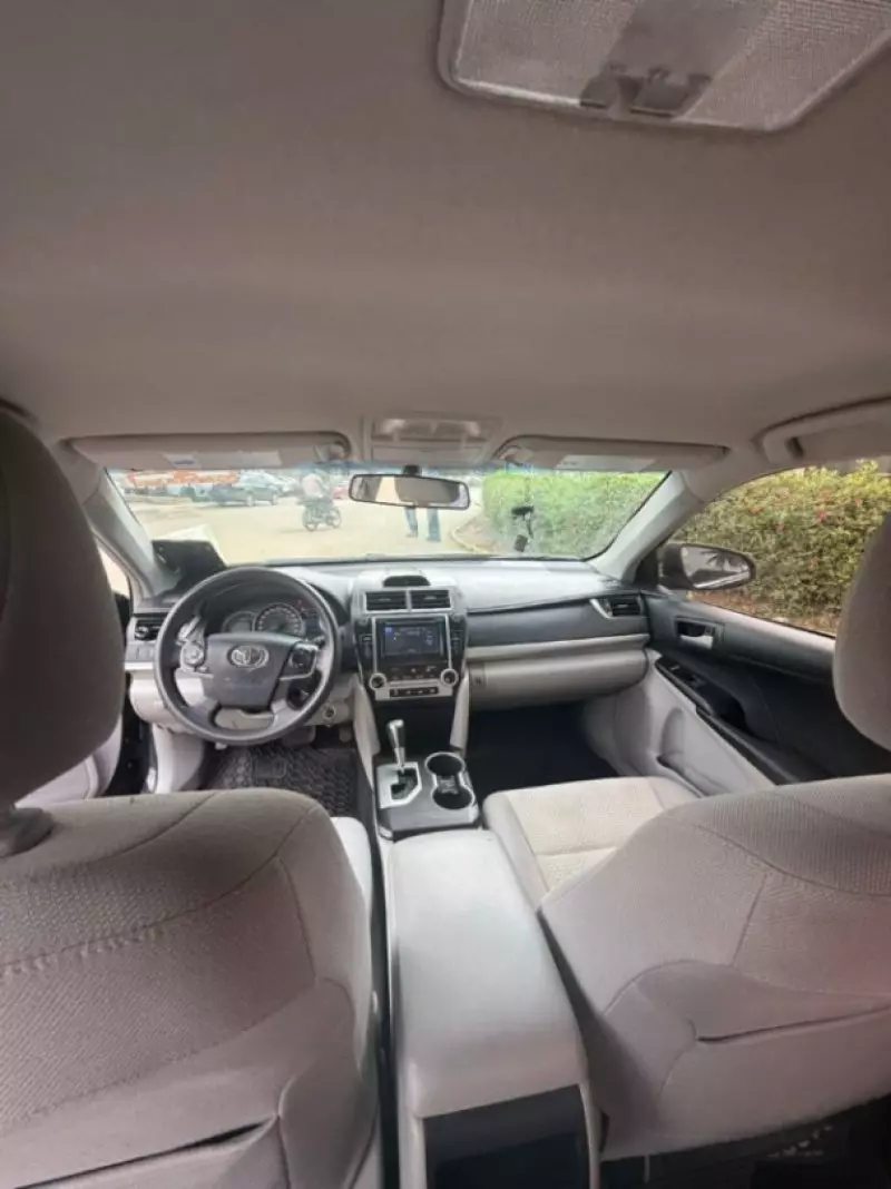 Toyota Camry - 2012