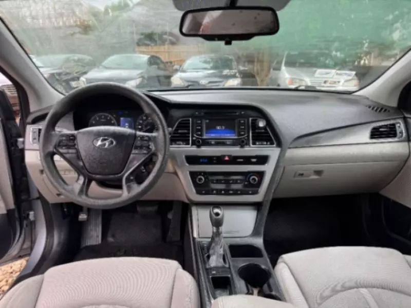 Hyundai Sonata   - 2015