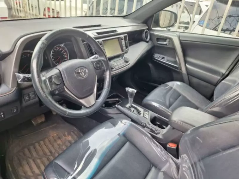 Toyota RAV 4   - 2016