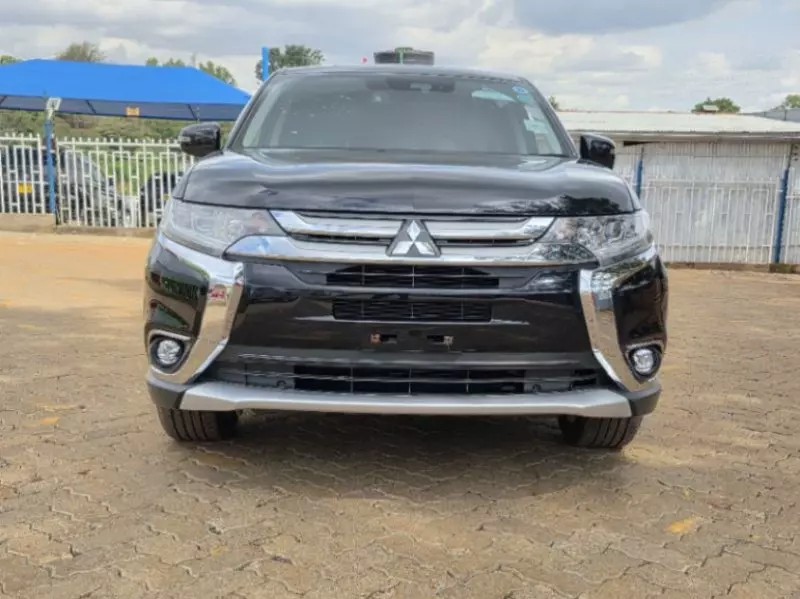 Mitsubishi OUTLANDER   - 2017