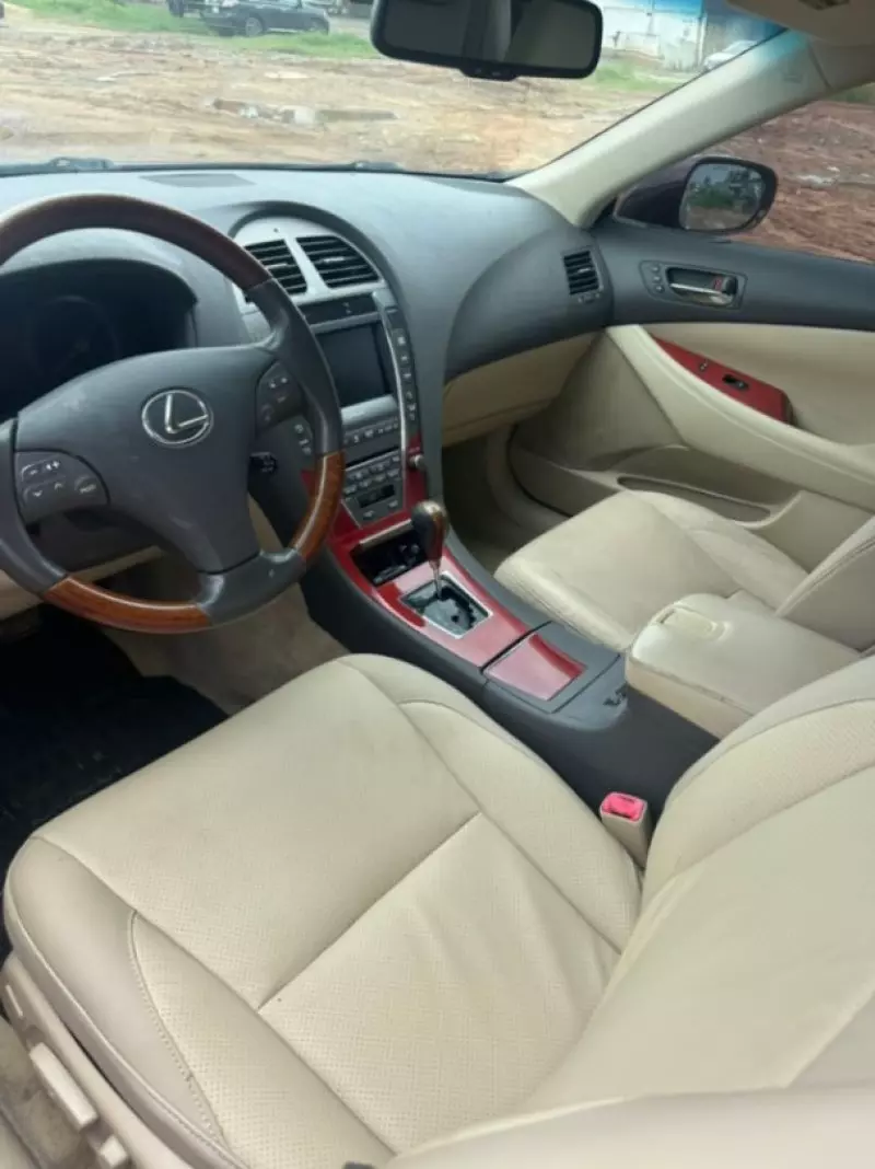 Lexus ES   - 2008