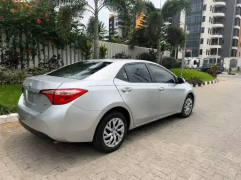 TOYOTA corolla - 2018