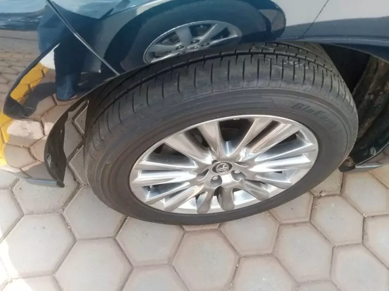 Toyota Harrier   - 2017