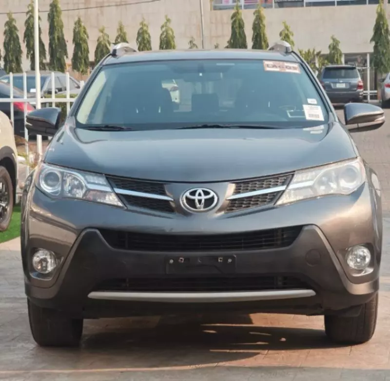 Toyota RAV4   - 2015