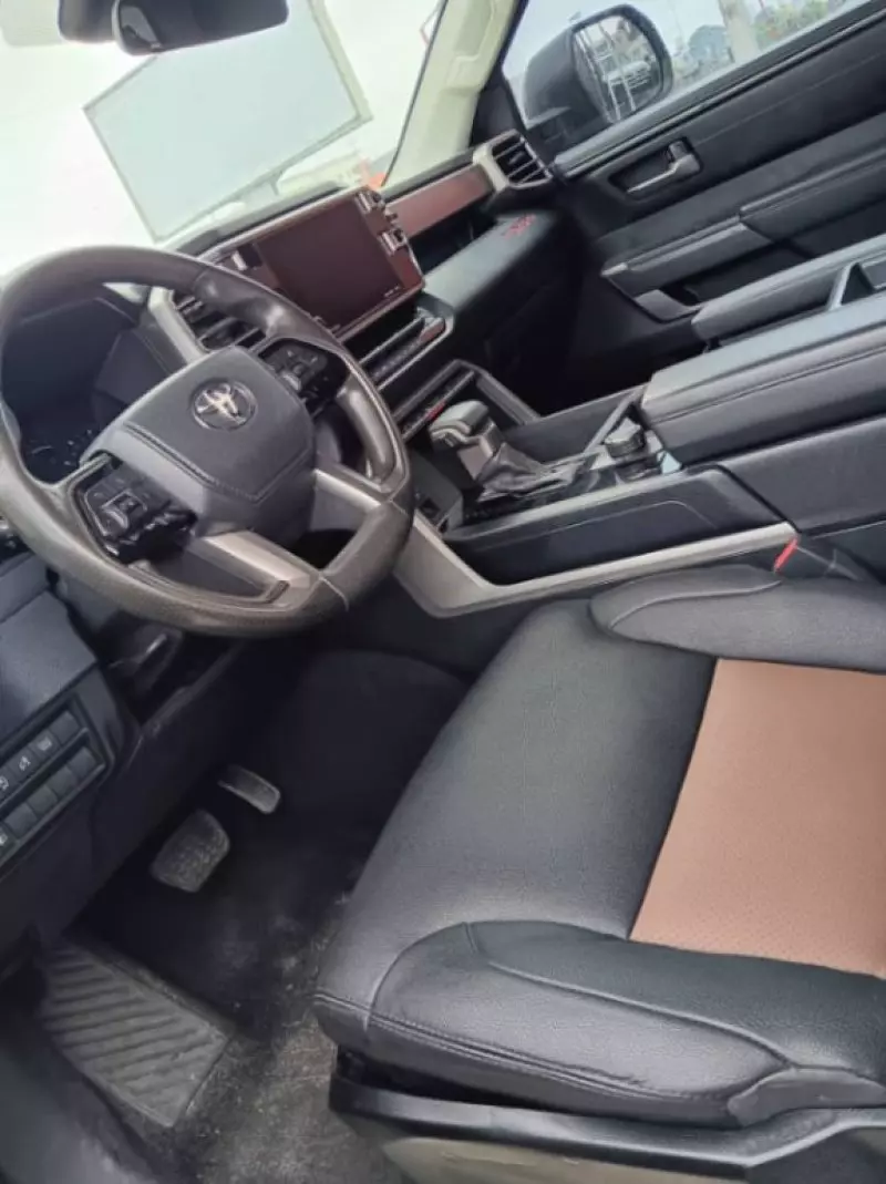 TOYOTA Tundra   - 2019