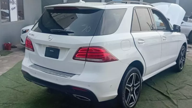 Mercedes-Benz GLE-Class - 2017
