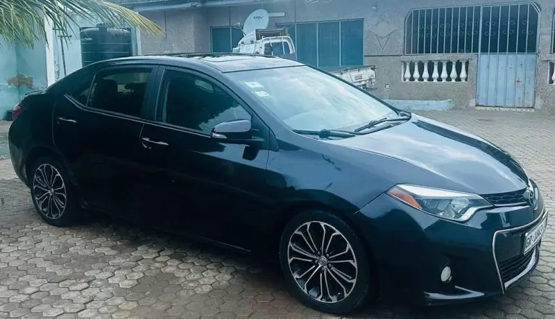 Toyota corolla   - 2015