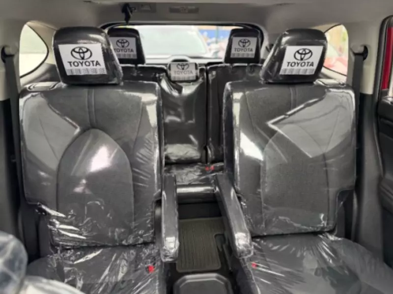 Toyota Highlander   - 2020